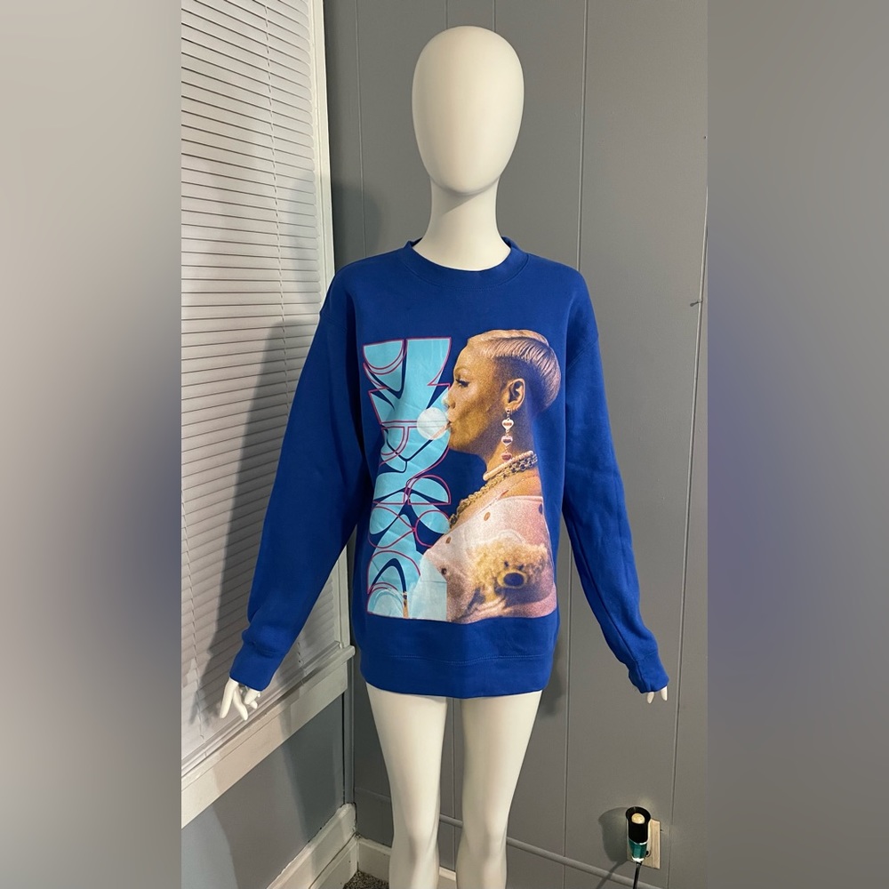 Rare Pink P!nk 2023 Carnival Tour Sweatshirt Medium Trust Fall Album Merch